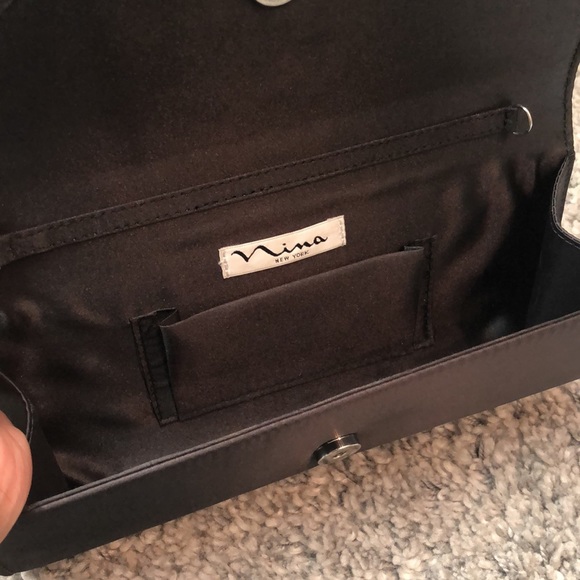 MINA BLACK CLUTCH WITH RED ROSE - Picture 4 of 4